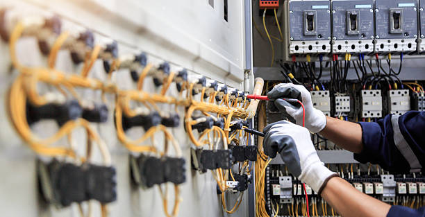 Professional Electrician technician working in Charlotte, MI